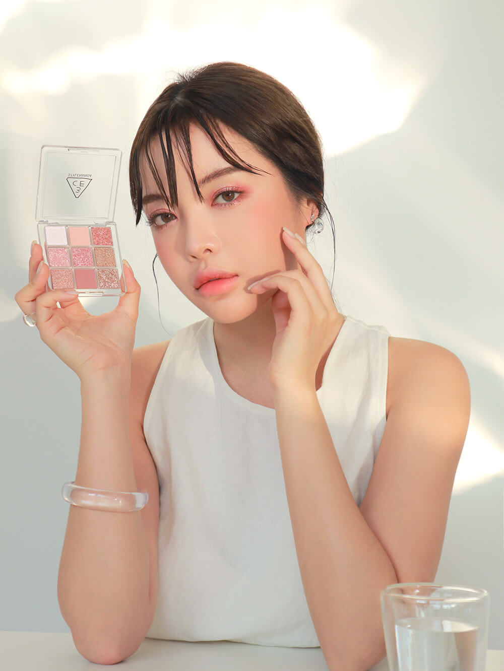 韓國 3CE Multi Eye Color Palette 9色爆閃花火眼影盤 #Delightful