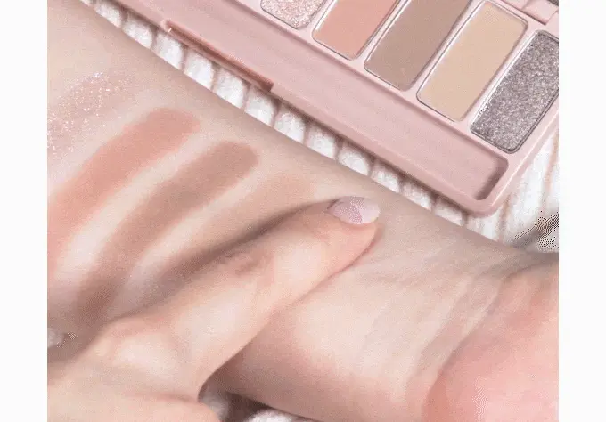 韓國 Etude Play Color Eyes Autumn Closet 🧶焦糖大衣10色眼影盤