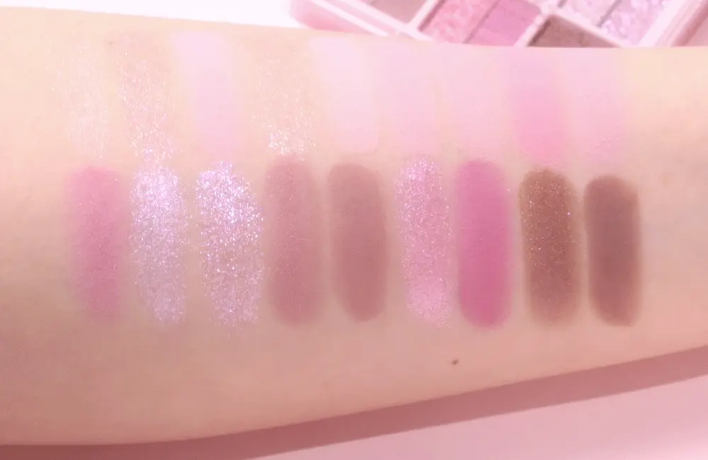 韓國 dasique Shadow Palette 18色冷調草莓奶昔眼影盤 #18 Berry Smoothie