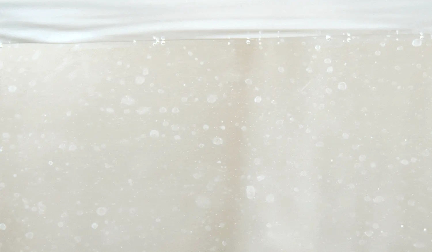 痘敏肌~韓國 Clean Beauty 品牌HeveBlue【🏆GlowPick No.1】Salmon Caring Centella Bubble Foam Cleanser 三文魚子積雪草溫和抗痘清毛孔弱酸性泡泡潔面 - 200ml