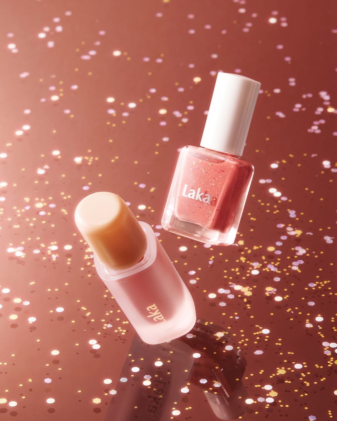 節日限定套裝🎁 送指甲油！Laka Glam Lip and Nail Holiday Edition 果汁水光純素唇釉 + 指甲油 限量SET - 103 Humming Edition