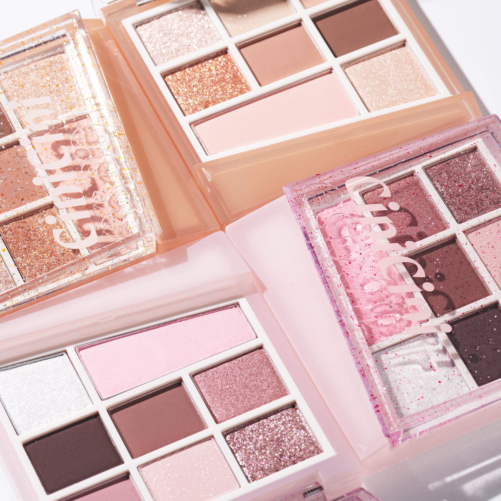 日本限定Cipi Cipi 聯名款! 韓國 Espoir Real Eye Palette All New 7色眼影胭脂綜合盤 - #02 Seoul Biege