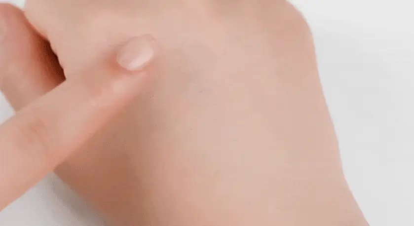 去黃去暗沉~韓國 Too Cool For School Artclass Blanc De Base 妝前調色打底霜 - 2色選擇