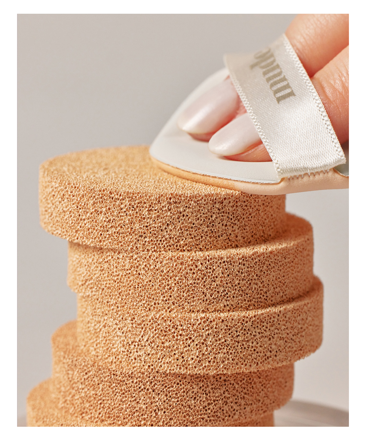 韓國 Mude Soft Silky Fit Cushion 絲緞柔焦霧面氣墊粉底SPF50+ PA+++ - 2色選擇