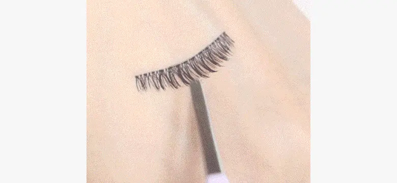 【限量Set送睫毛夾】韓國星級化妝師DAIN老師聯合研發~Fillimilli Point Piece Lashes 假眼睫毛(#01-04) - 多款選擇