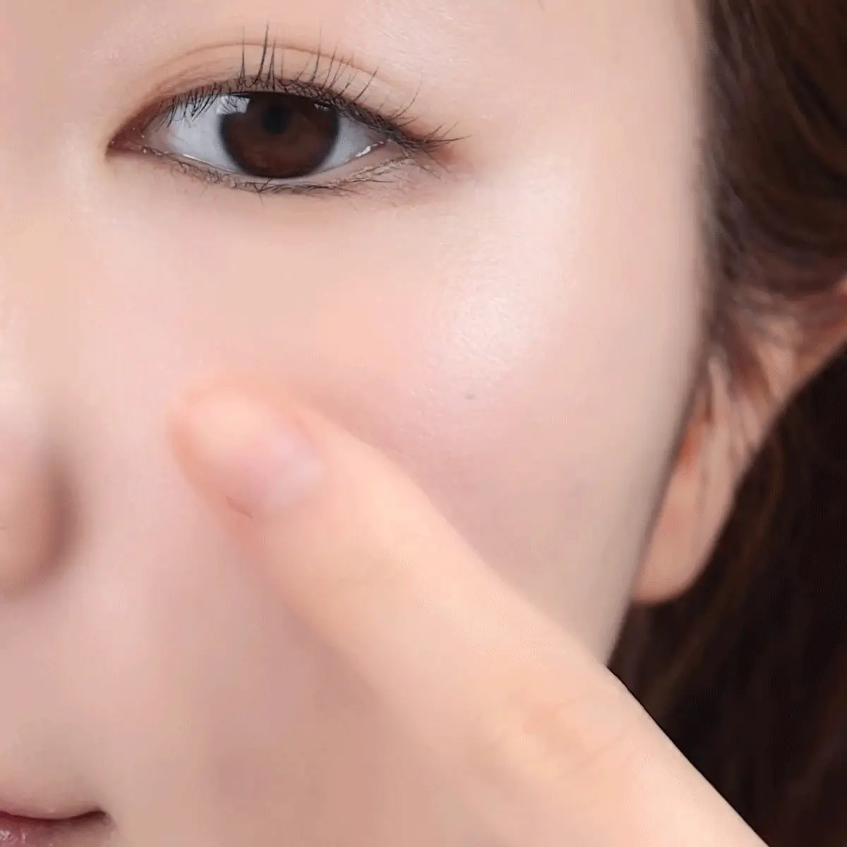 韓國 AMUSE Ceramic Skin Perfector Foundation 完美陶瓷肌純素粉底液 SPF40 PA++ – 4色選擇