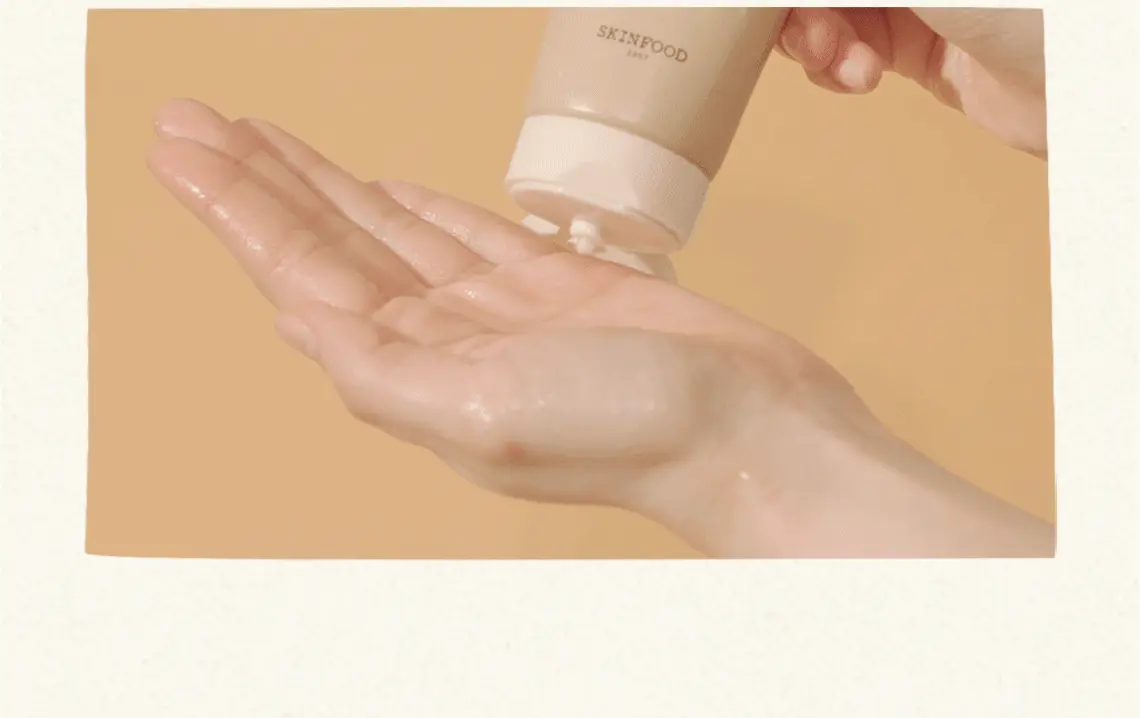 韓國 SkinFood Carrot Carotene Balancing Cleansing Foam 胡蘿蔔溫和泡沫潔面乳 150ml