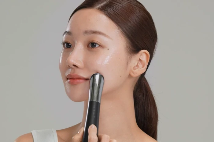 新包裝～韓國 medicube Age-R Glutathione Glow Serum Age-R 穀胱甘肽煥彩美白緊緻安瓶精華 - 30ml