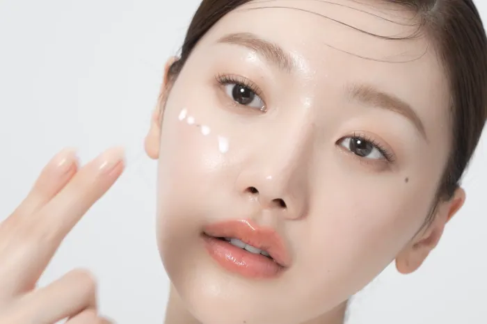 速效導入~韓國 medicube Collagen Glow Booster Serum 膠原水光超導精華 - 15ml