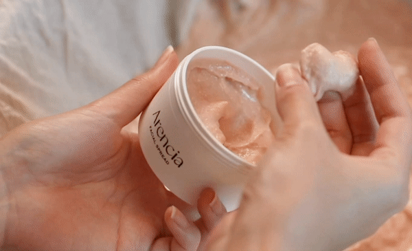 軟糯年糕潔面 去暗沉~韓國 Arencia Fresh Royal Rosehip Cleanser 粉紅盧薈皇家玫瑰果大米年糕卸妝潔面膏 - 120g