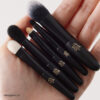超方便旅行必備！超輕巧～【新品優惠額外🎁送胭脂掃】韓國 RULIDIA Palm Brush Set 迷你手掌尺寸便攜化妝掃套裝 - 一套5支連收納皮套