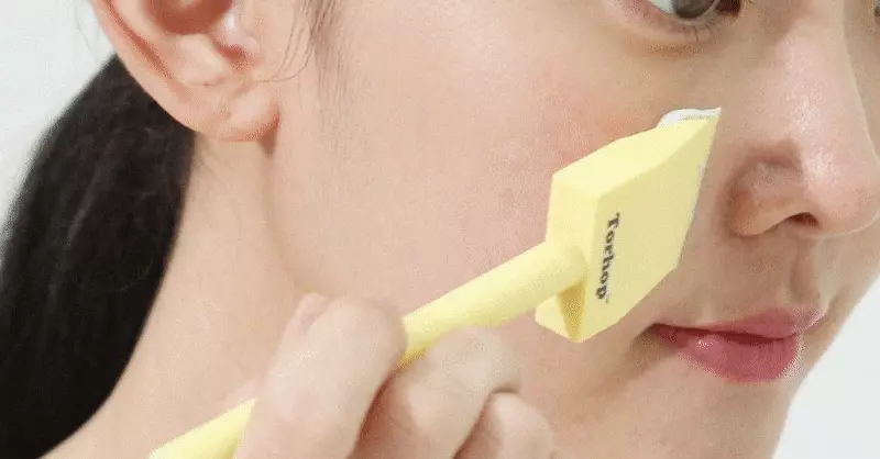 升級更新版 48.66%改善彈性~韓國Torhop Loyly Green Mud Collagen Mask 天然綠泥膠原蛋白毛孔緊緻回彈奶油泥膜 - 90g