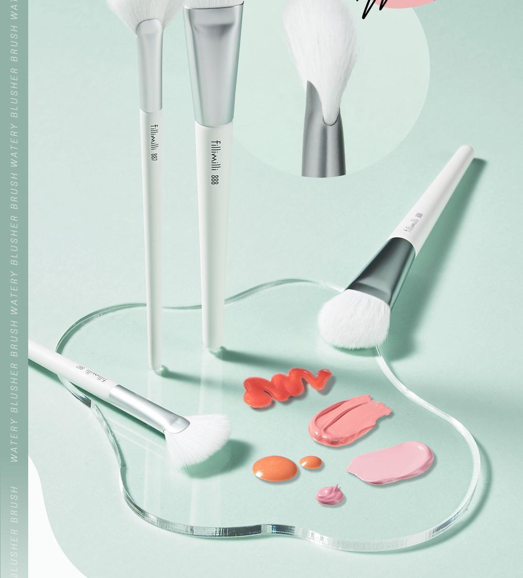 水感胭脂刷~韓國 化妝師共同研發 Fillimilli Watery Blusher Brush #887 (+ Makeup Palette) 扁扇型胭脂液掃附送調色盤連鏡