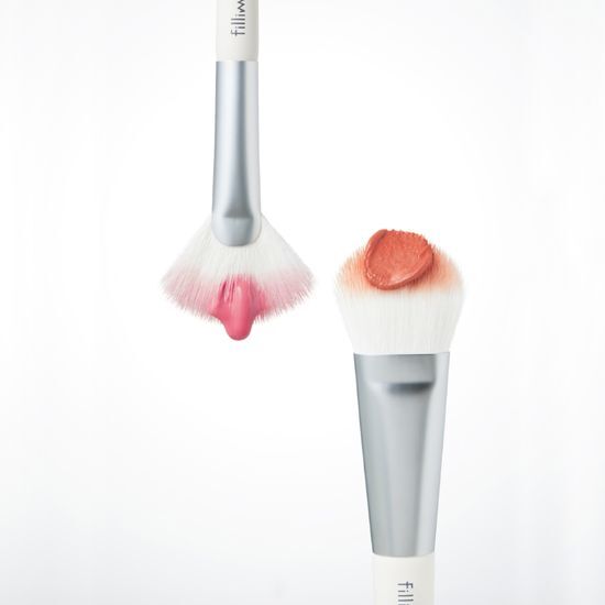 霜狀奶油胭脂專用掃～韓國化妝師共同研發 FilliMilli Creamy Blusher Brush #888(+ Makeup Palette) 圓形斜角胭脂膏掃附送調色盤連鏡