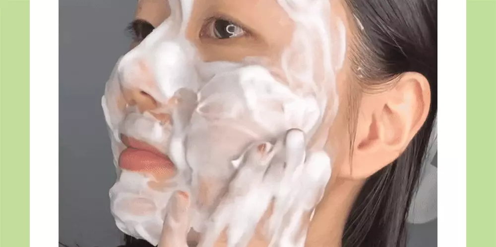 韓國 Sungboon Editor Green Tomato Deep Pore Cleansing Ultra Whipping Foam 綠番茄毛孔深層清潔控油泡泡潔面乳 - 120g