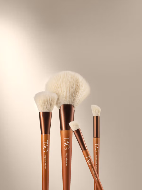 GlowPick🏆 韓國 TAG X Too Cool For School Vegan Contour Brush 純素胭脂修容輪廓掃