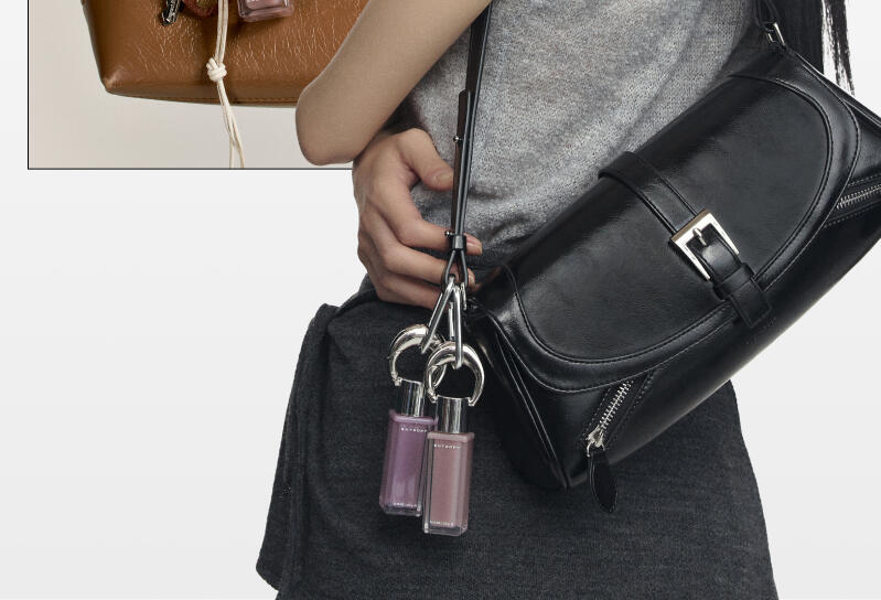 【👜💄掛飾唇釉】 ENTROPY Charm Tint #Glossy Gel Line 時尚金屬扣環✨持久水光唇釉  (#C1-C10) - 10色選擇