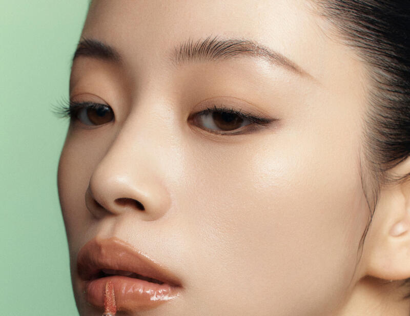 【👜💄掛飾唇釉】 ENTROPY Charm Tint #Glossy Gel Line 時尚金屬扣環✨持久水光唇釉  (#C1-C10) - 10色選擇