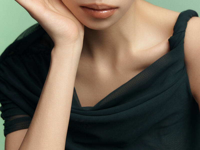 【👜💄掛飾唇釉】 ENTROPY Charm Tint #Glossy Gel Line 時尚金屬扣環✨持久水光唇釉  (#C1-C10) - 10色選擇