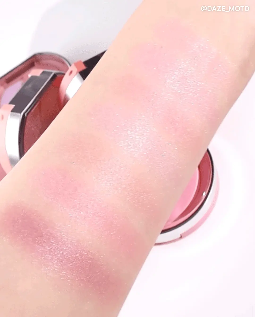 3D立體蘋果肌妝感~韓國 3CE Blushighter 胭脂 X 高光 2合1綜合盤 - 7色選擇