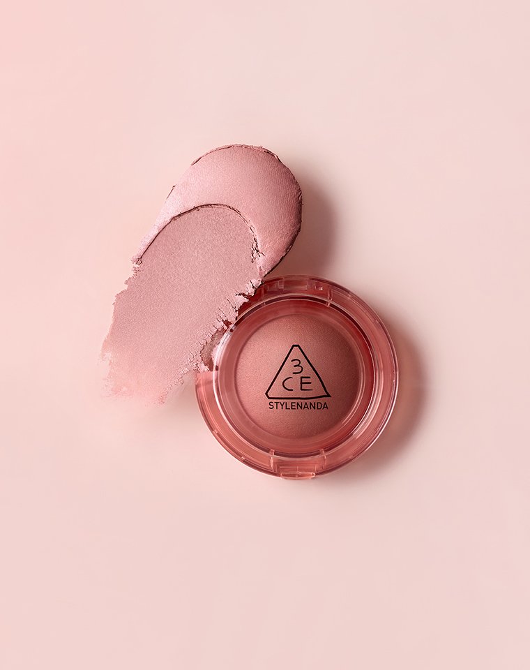 多用途眼影X胭脂兩用~韓國 3CE BOUNCY BLUR BALM 果凍彈潤奶霜眼影X胭脂膏 - 8色選擇 多用途眼影X胭脂兩用~韓國 3CE BOUNCY BLUR BALM 果凍彈潤奶霜眼影X胭脂膏 - 8色選擇