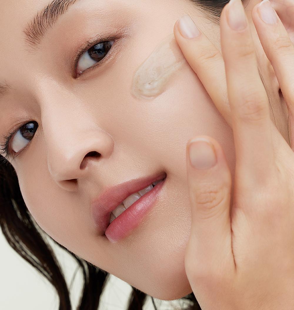 去黃去暗沉 通透冷調肌~韓國 Arencia Holy Hyssop Serum 30 清透冷調30%維他命亮白精華 - 50g