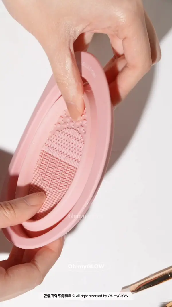 你今日洗～咗～未～？是時候清潔你的掃具了！ 洗完又係一條好漢 過水再沖完就靚返晒 新的一樣