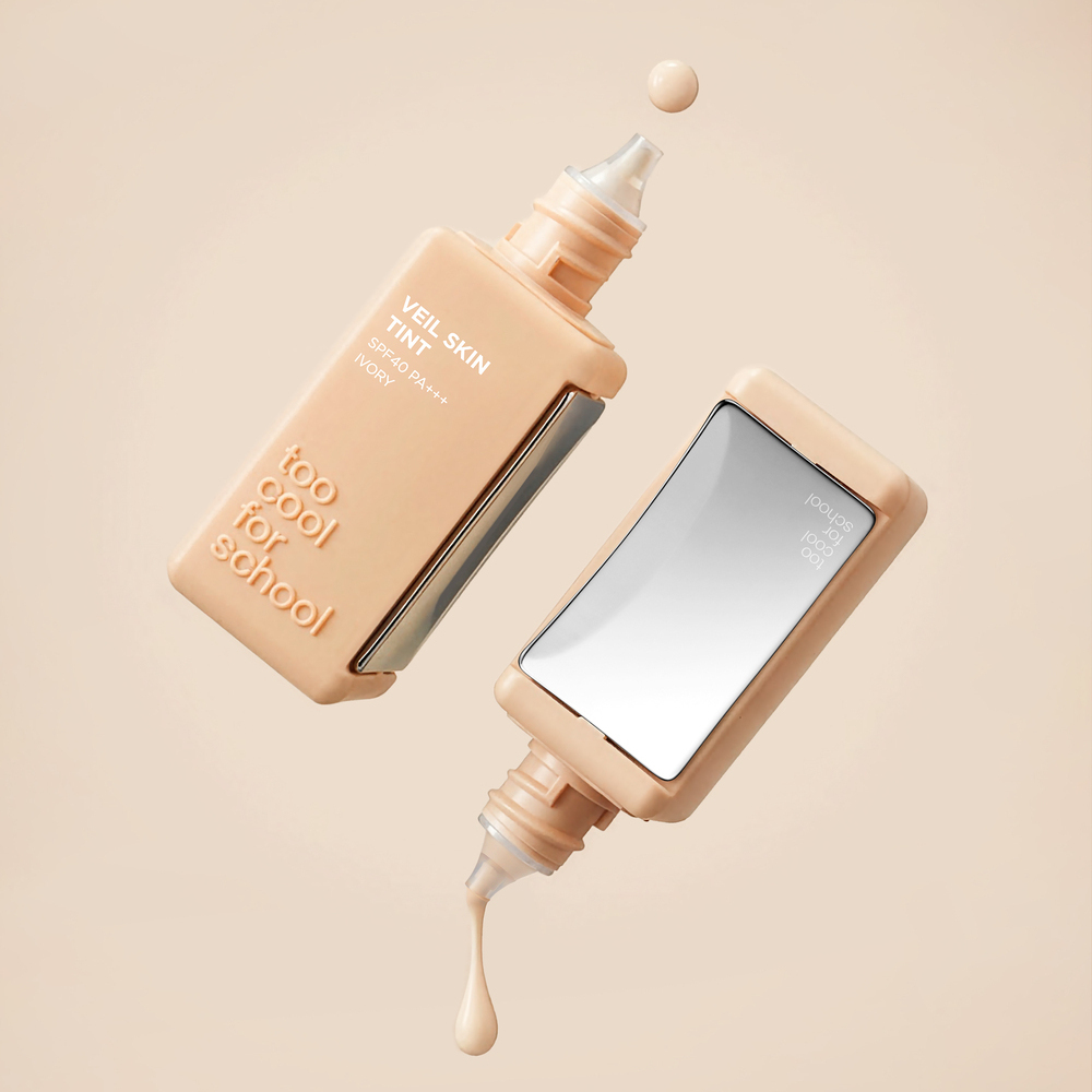【OY限量SET送粉撲連收納盒】LeoJ美妝達人聯手研發 韓國Too Cool For School Veil Skin Tint 超輕薄空氣感粉底液自帶粉底刮刀 2合1 SPF40 PA+++ - 4色選擇