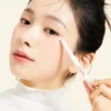 韓國DAISO好物～遮黑眼圈三文魚色～Dropbe X TheSaem Colors Eye Concealer Stick 眼周專用遮瑕棒 - 2色選擇