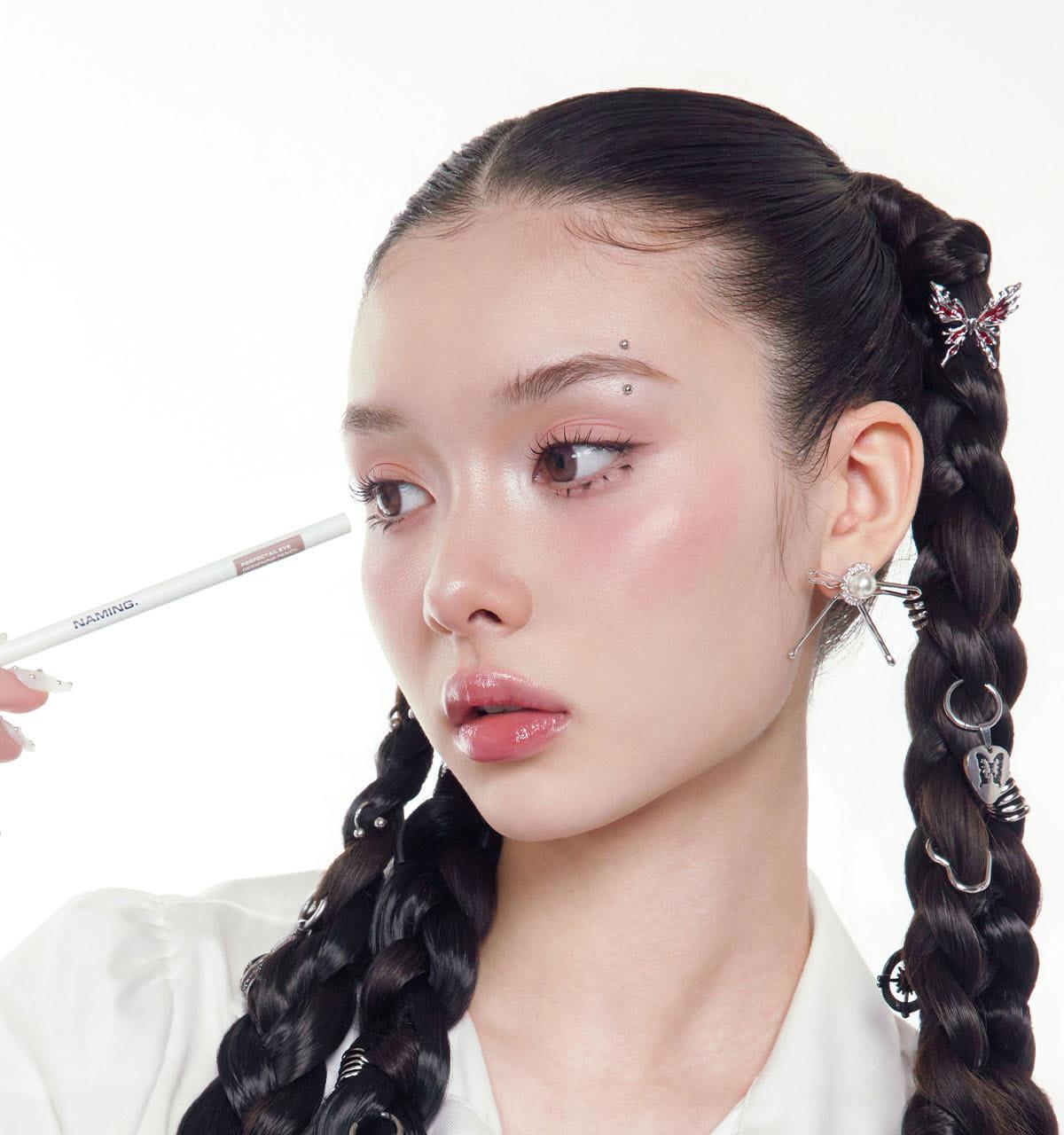 【Pokémon SET 2支眼線筆+送雙色眼影盤】韓國 Naming X CHAEHEE共同研發 NM. Perfectail Eye Designing Pencil Slim Liner 完美立體眼型1mm精細斜角眼下&眼線筆(#01-06) – 6色選擇