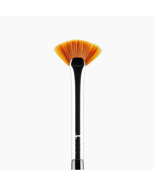 SigmaBeauty E04 Lash Fan Brush 眼睫毛扇形掃