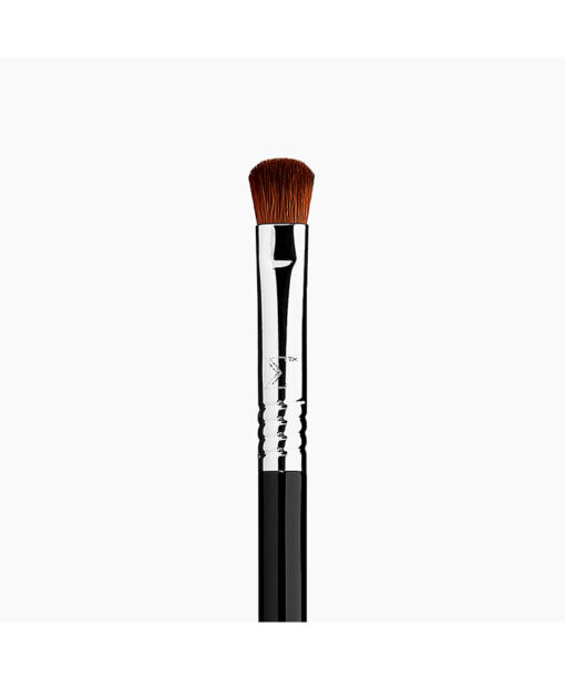 Sigma Beauty E54 Medium Sweeper™ Brush