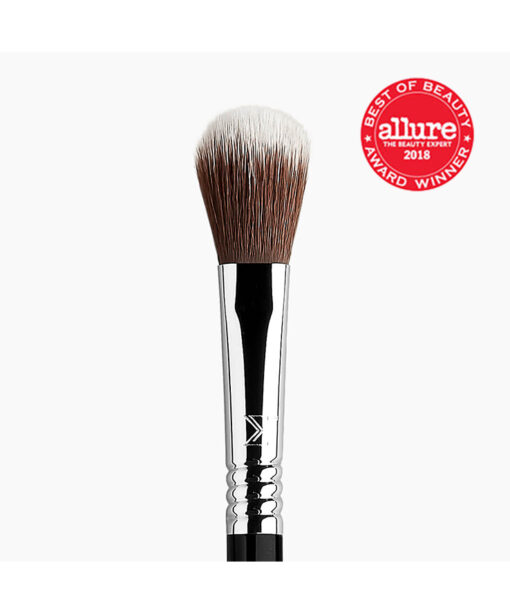 Sigma Beauty F03 High Cheekbone Highlighter™ Brush