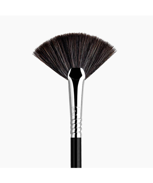 Sigma Beauty F42 Strobing Fan™ Brush