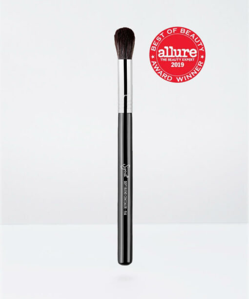 Sigma Beauty F64 Soft Blend Concealer™ Brush - Black/chrome