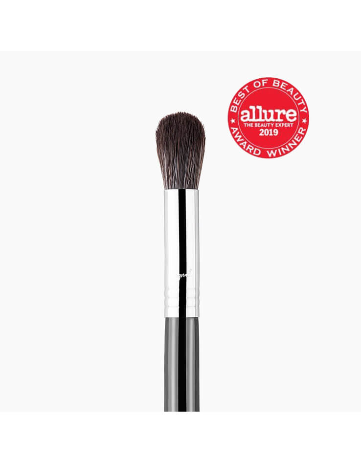 Sigma Beauty F64 Soft Blend Concealer™ Brush - Black/chrome