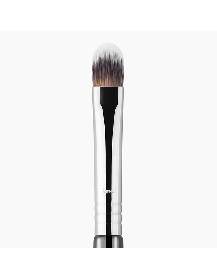 Sigma Beauty F70 Concealer Brush - Black/Chrome