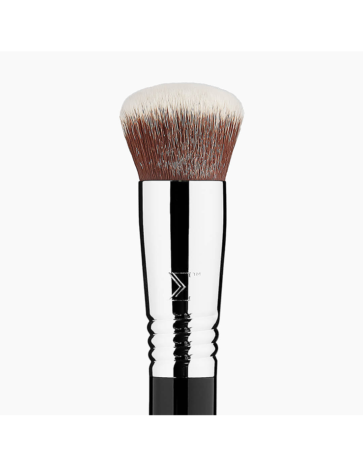 Sigma Beauty F82 Round Kabuki™ Brush