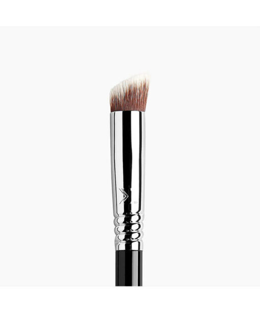 Sigma Beauty P88 Precision Flat Angled™ Brush - Black/chrome