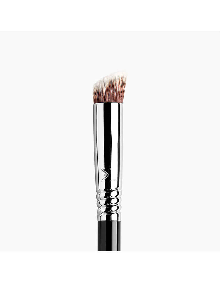 Sigma Beauty P88 Precision Flat Angled™ Brush - Black/chrome