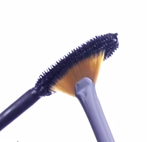 Sigma Beauty E04 Lash Fan Brush 眼睫毛扇形掃 使用方法